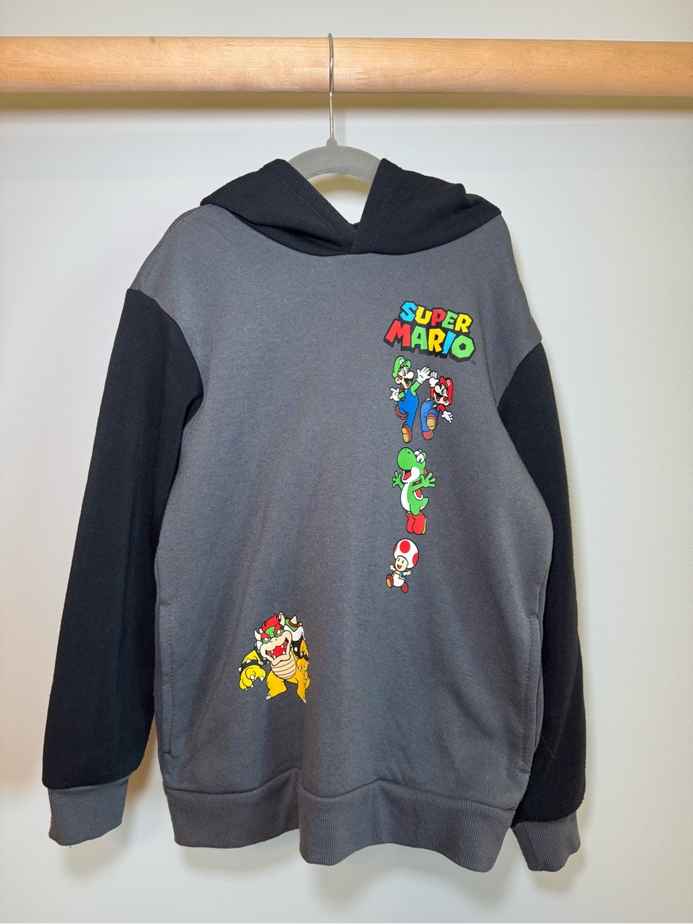 Nintendo Super Mario Gray & Black Kids Hoodie Sweatshirt